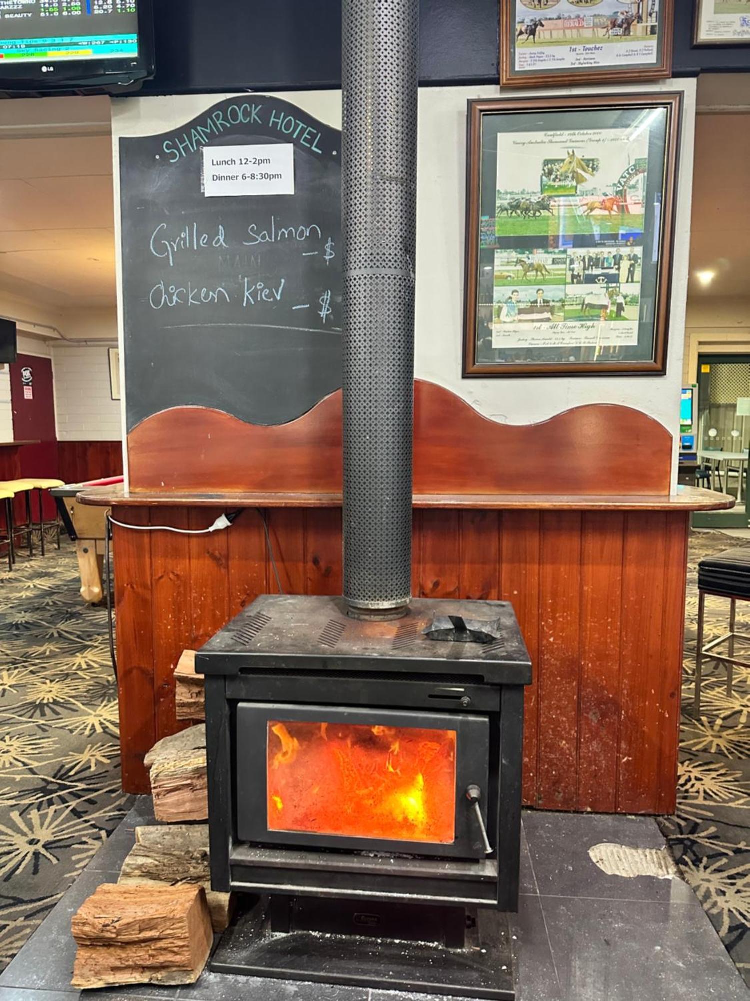The Shamrock Hotel Balranald Εξωτερικό φωτογραφία