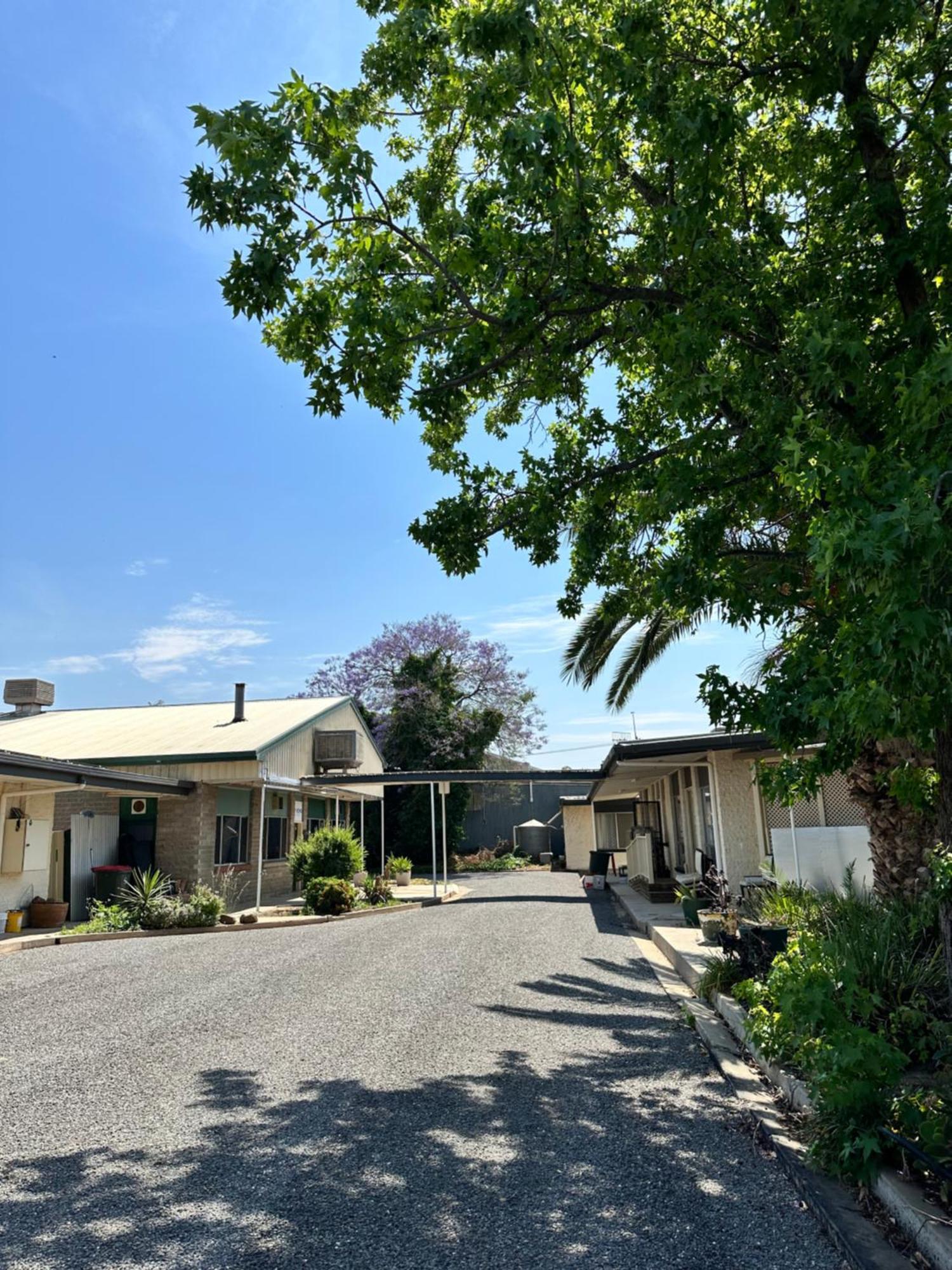 The Shamrock Hotel Balranald Εξωτερικό φωτογραφία